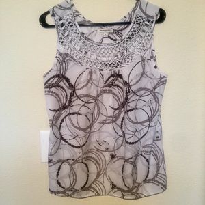 Banana Republic Gray & White Top Crochet Detail